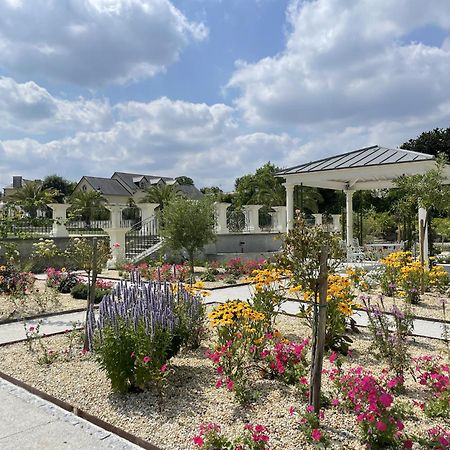Domaine Les Jardins Darsene Bed & Breakfast Tinténiac Exterior foto