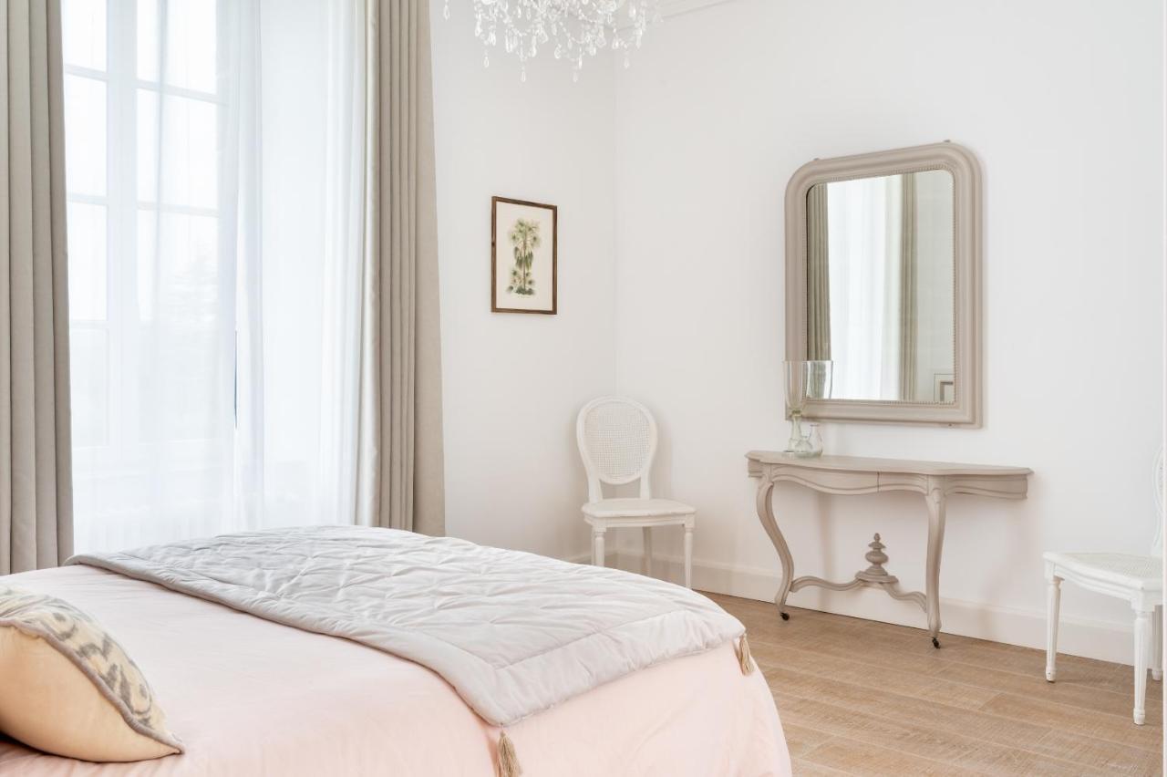 Domaine Les Jardins Darsene Bed & Breakfast Tinténiac Exterior foto