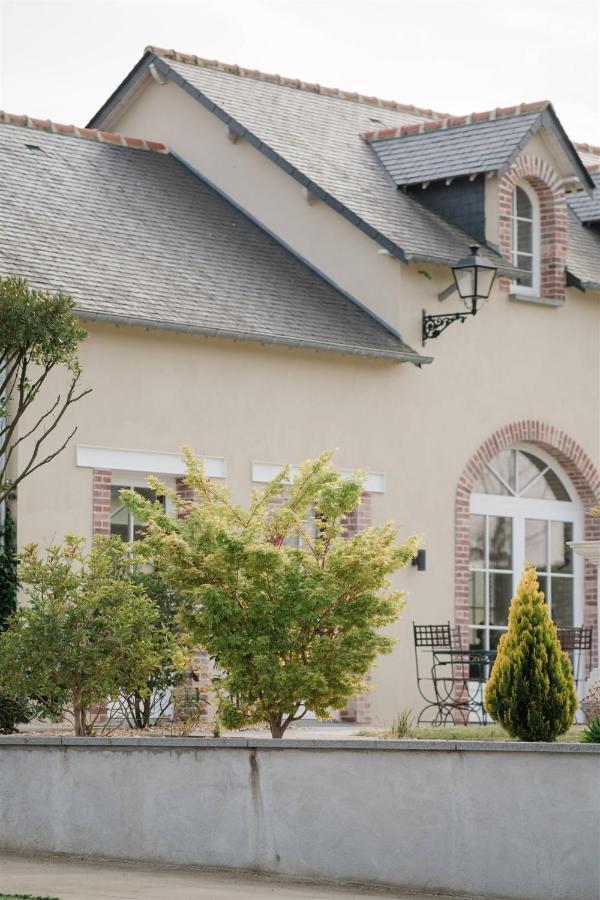 Domaine Les Jardins Darsene Bed & Breakfast Tinténiac Exterior foto