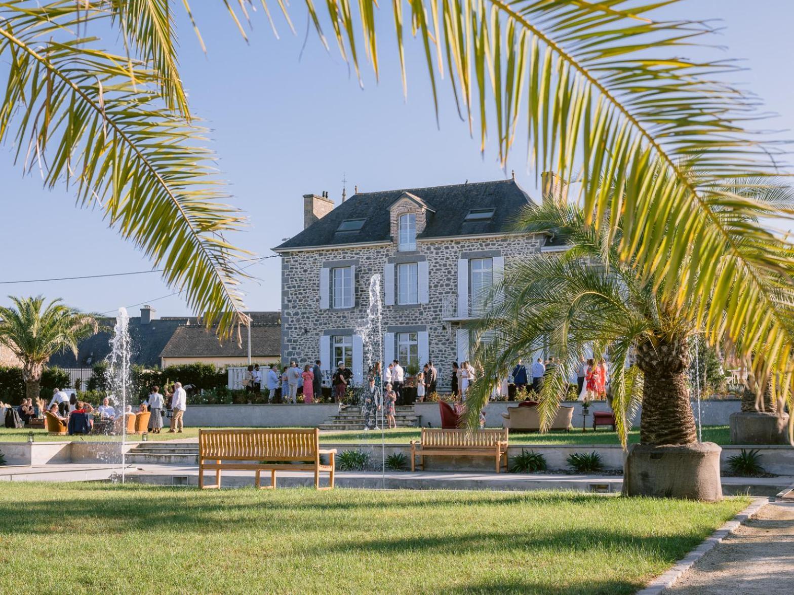 Domaine Les Jardins Darsene Bed & Breakfast Tinténiac Exterior foto